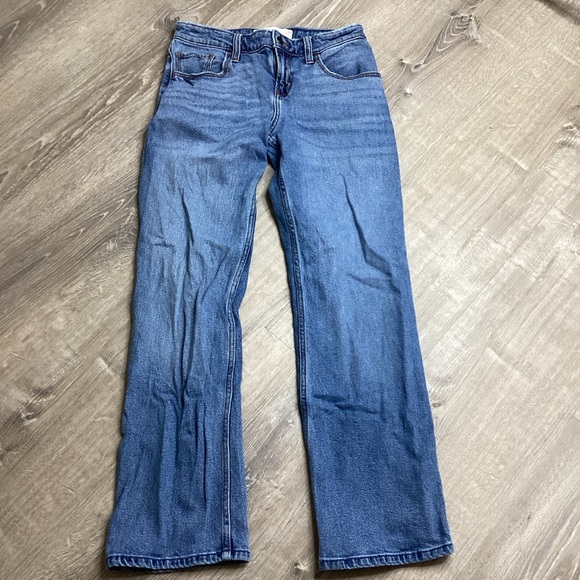 Hollister Size 2 2R 26 Low Rise Relaxed Straight Blue Denim Jeans - Picture 1 of 8